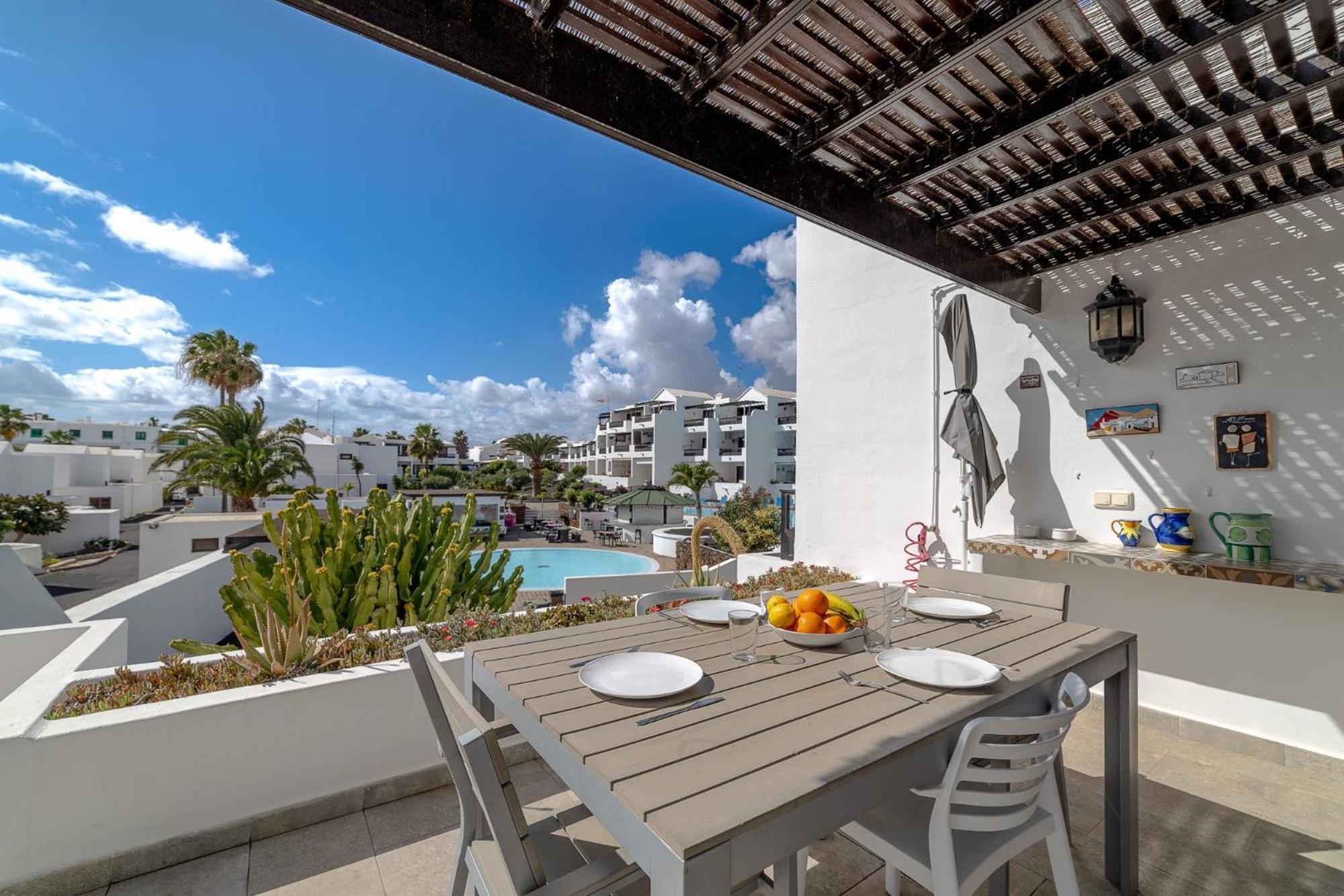 Playa Bastian 2 Habs 2 Banos Y Super Terraza Appartement Costa Teguise Buitenkant foto